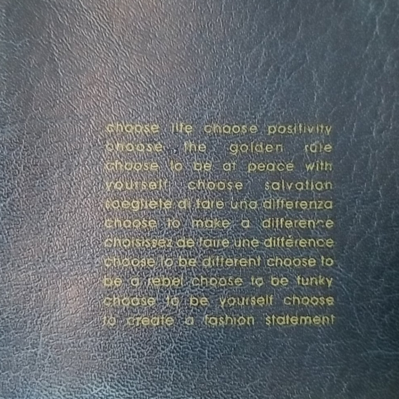 Matt & Nat wallet - Picture 5 of 8